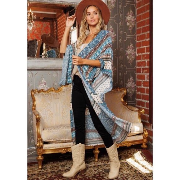 Ces Femme Boho Floral Pattern Kimino Cardigan Size Medium NWT - Picture 2 of 9